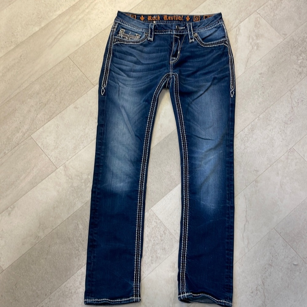 Rock Revival straight leg jeans.  Size 28.